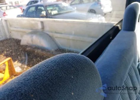 1992 Chevrolet Gmt-400 K1500 z USA, uszkodzony, nr VIN 1GCEK14Z5NE118070